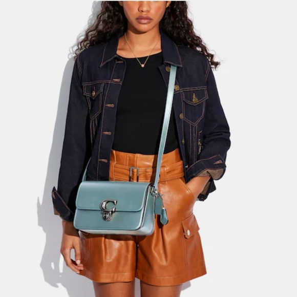 New! Studio Shoulder Bag - Picture 6 of 14